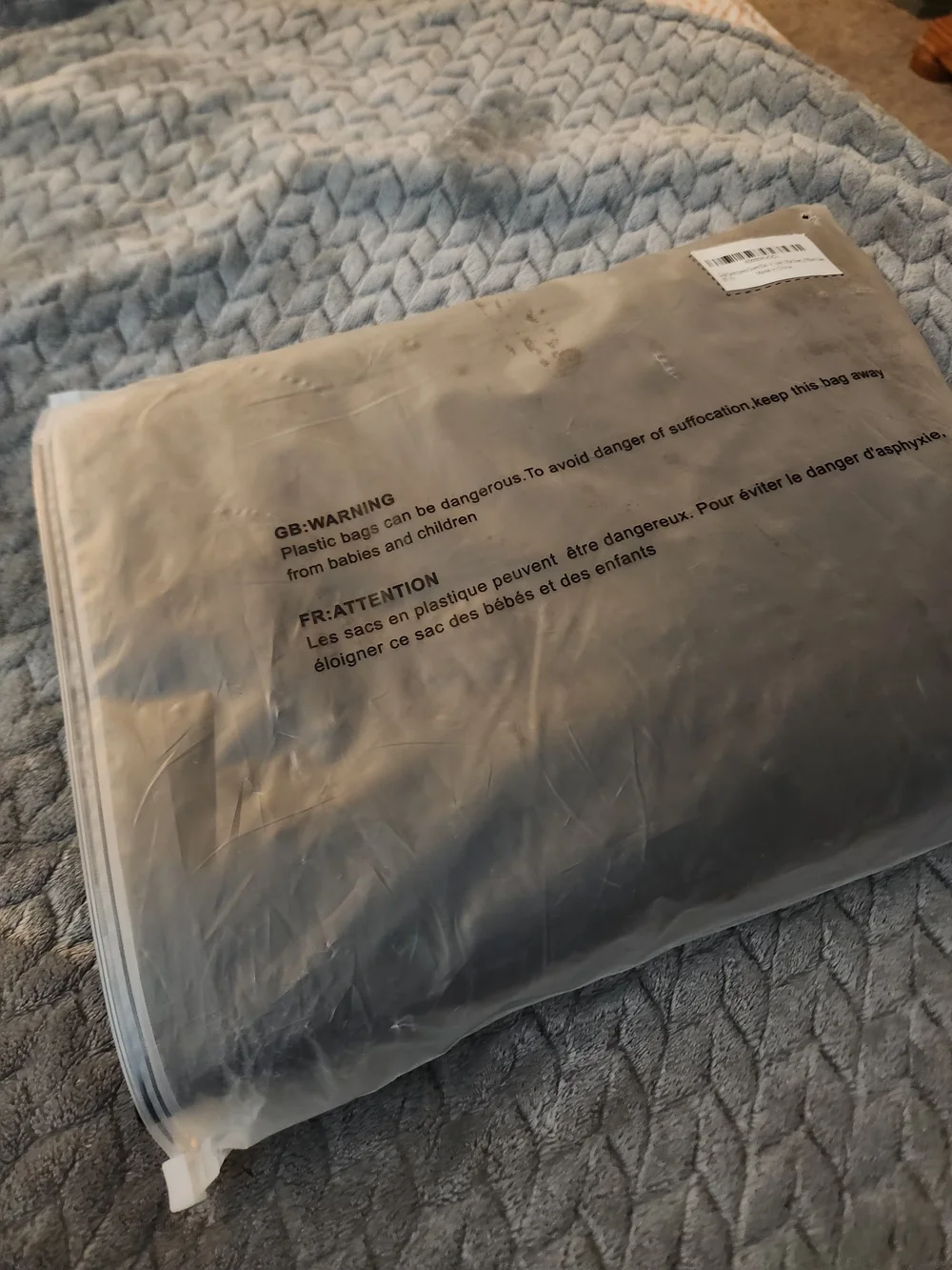 Golal Satin Black Queen Sheet Set. New.